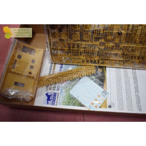 Bronco WZ-701 Armoured Command & Control Vehicle Model 1/35 (Package Wear) - Picture 9 of 14